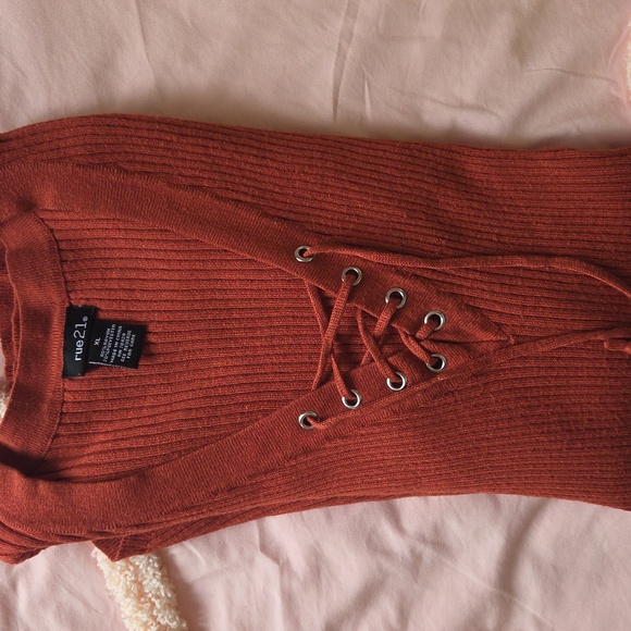 rue21 Rust Ribbed Knit Top - Picture 5 of 8